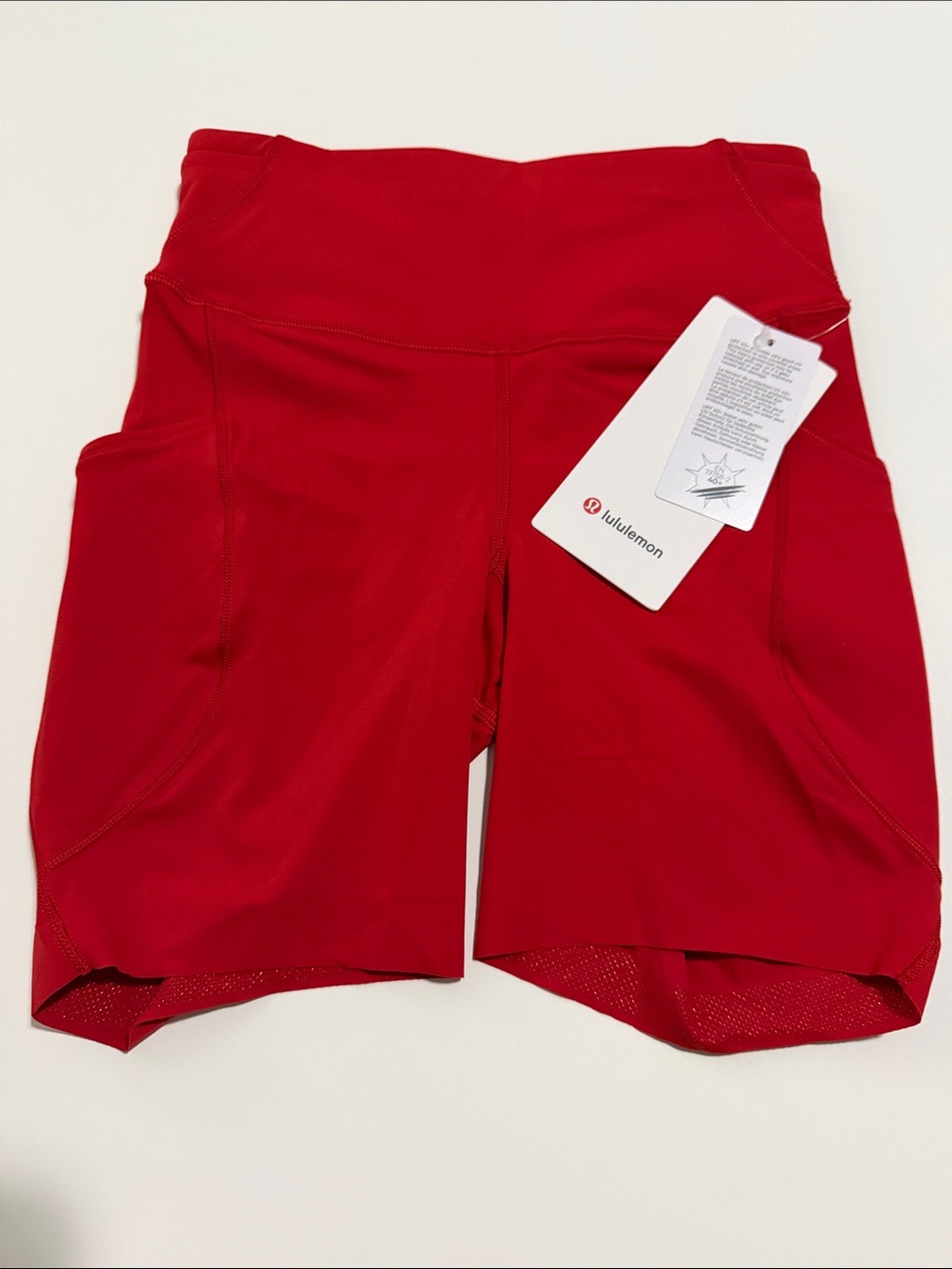 Lululemon - Fast and Free High Rise Short 6” *Pockets - Size 4 - NWT